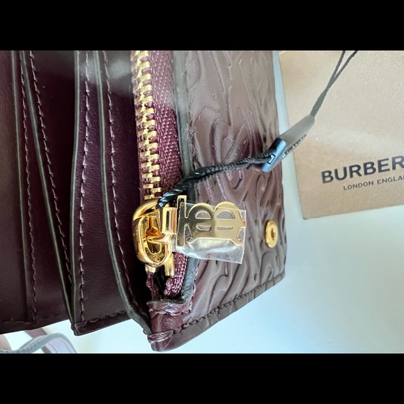 Burberry Monogram Leather Wallet with Detachable Strap - Picture 13 of 16